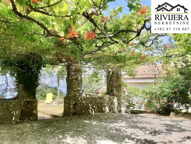 Prodaja, kuća, 160m², Dobrota, Kotor