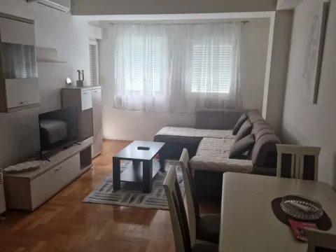 Rent, apartment, 51m², City Kvart, Podgorica - image 8