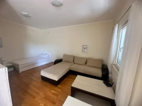 Prodaja, jednosoban stan, 78m², Petrovac, Budva - image 11