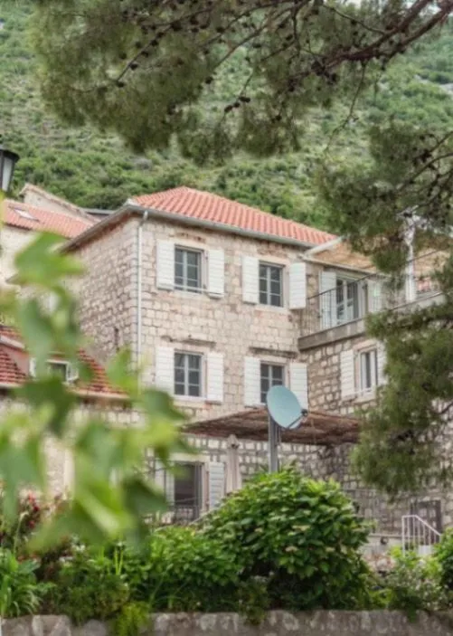 Sale, house, 250m², Perast, Kotor