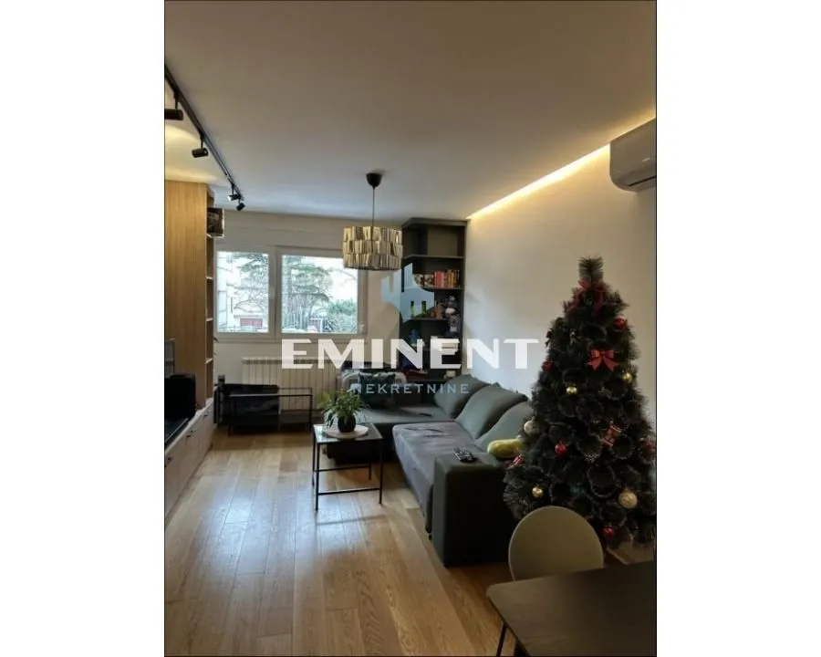 Izdavanje, dvosoban stan, 49m², Lekino Brdo, Voždovac Sve Podlokacije