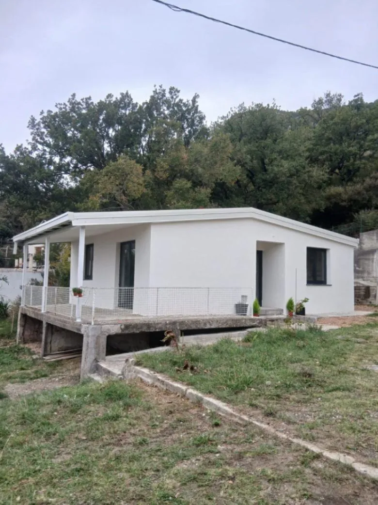 Prodaja, kuća, 70m², Zagrađe, Bar