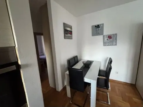 Izdavanje, dvosoban stan, 50m², Obala Đuraševića, Tivat - image 6