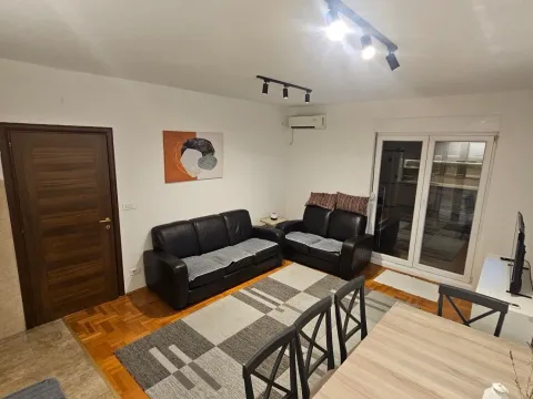 Rent, two bedroom apartment, 66m², Stari Aerodrom, Podgorica - image 2