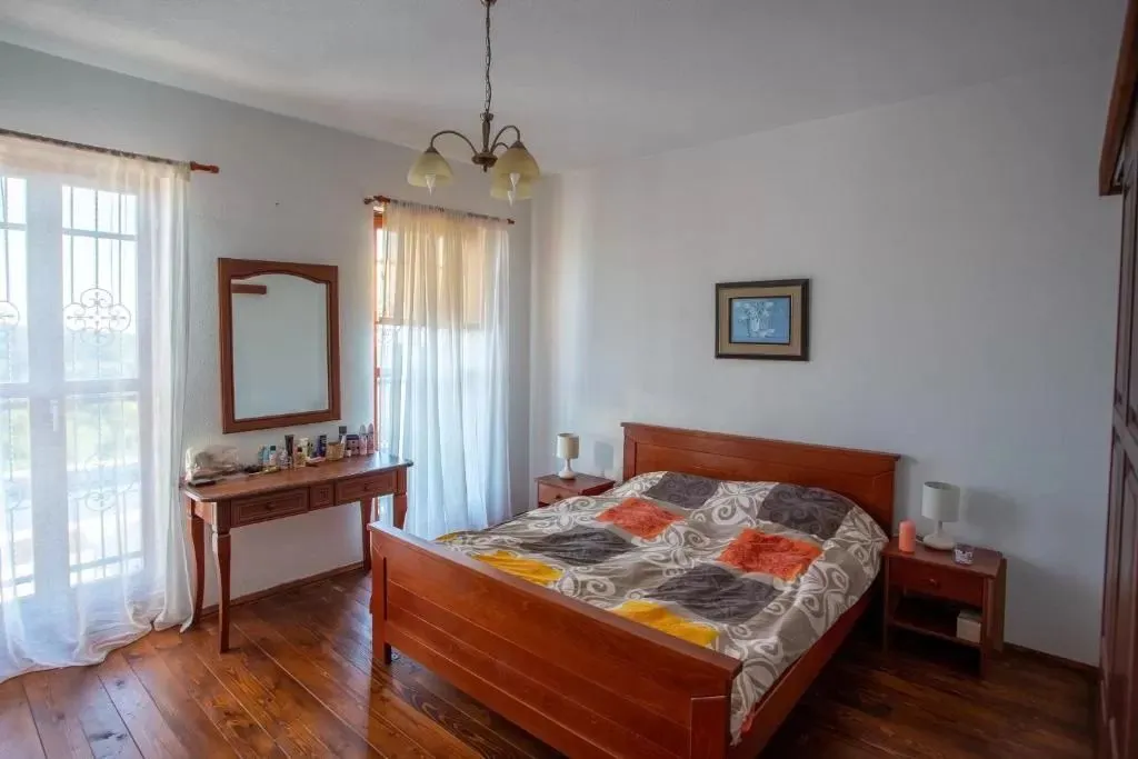 Prodaja, kuća, 210m², Zagora, Kotor