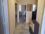 Izdavanje, kuća, 150m², Stari Aerodrom, Podgorica - image 8