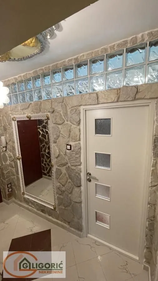 Sale, three bedroom apartment, 57m², Karaburma, Palilula Sve Podlokacije
