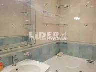 Izdavanje, četvorosoban stan, 140m², Savski Venac, Beograd - image 10