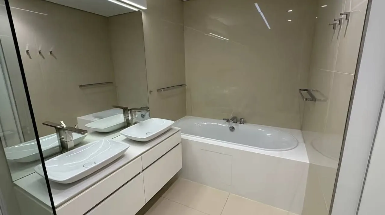 Prodaja, dvosoban stan, 141m², Dukley Gardens, Budva