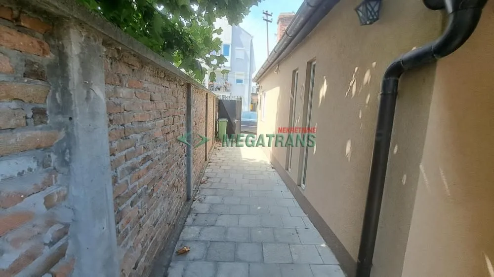 Izdavanje, kuća, 200m², Salajka, Novi Sad Sve Podlokacije