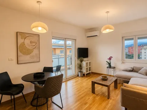 Rent, one bedroom apartment, 52m², City Kvart, Podgorica - image 4