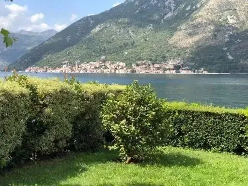 Sale, house, 390m², Stoliv, Kotor