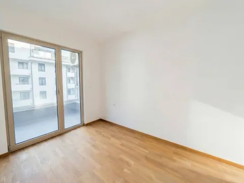 Sale, one bedroom apartment, 44m², Bečići, Budva - image 8