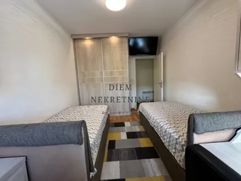 Rent, two bedroom apartment, 68m², City Kvart, Podgorica - image 10