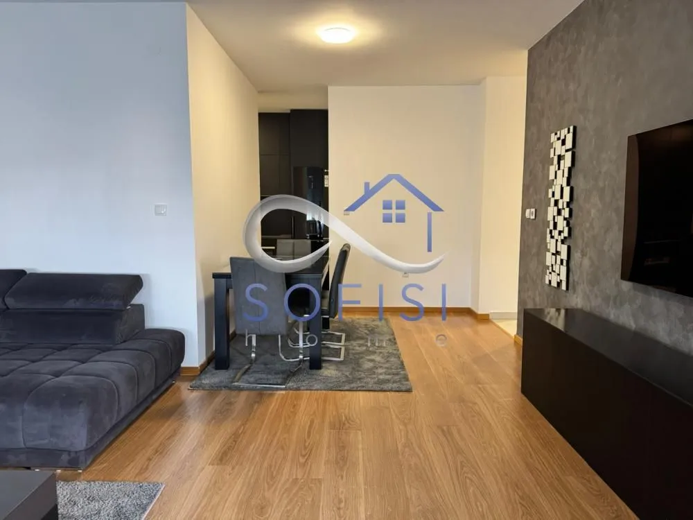 Izdavanje, trosoban stan, 75m², Socijalno, Novi Sad Sve Podlokacije