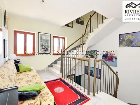 Prodaja, kuća, 131m², Centar, Herceg Novi - image 2