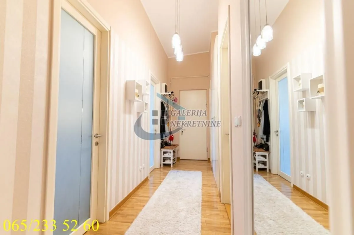 Sale, four bedroom apartment, 94m², Novi Beograd Blok 67, Novi Beograd Sve Podlokacije