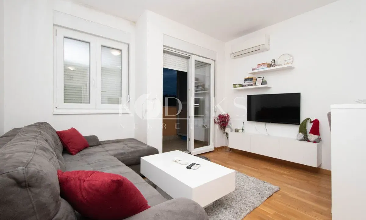 Izdavanje, garsonjera, 27m², City Kej, Podgorica