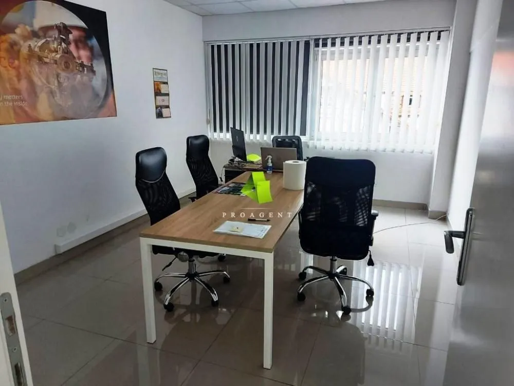 Rent, office space, 530m², Medijana, Niš