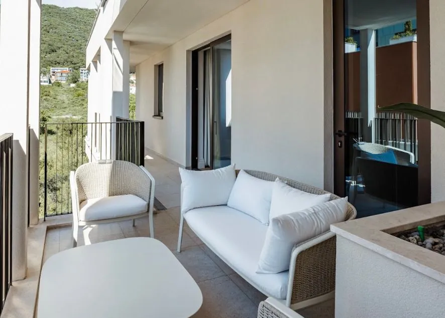 Rent, two bedroom apartment, 112m², Porto Montenegro, Tivat