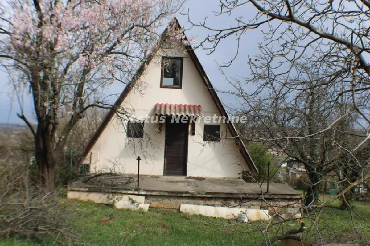 Prodaja, kuća, 111m², Sremska Kamenica, Petrovaradin