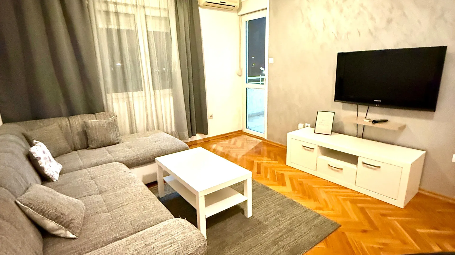 Rent, one bedroom apartment, 50m², Stari Aerodrom, Podgorica