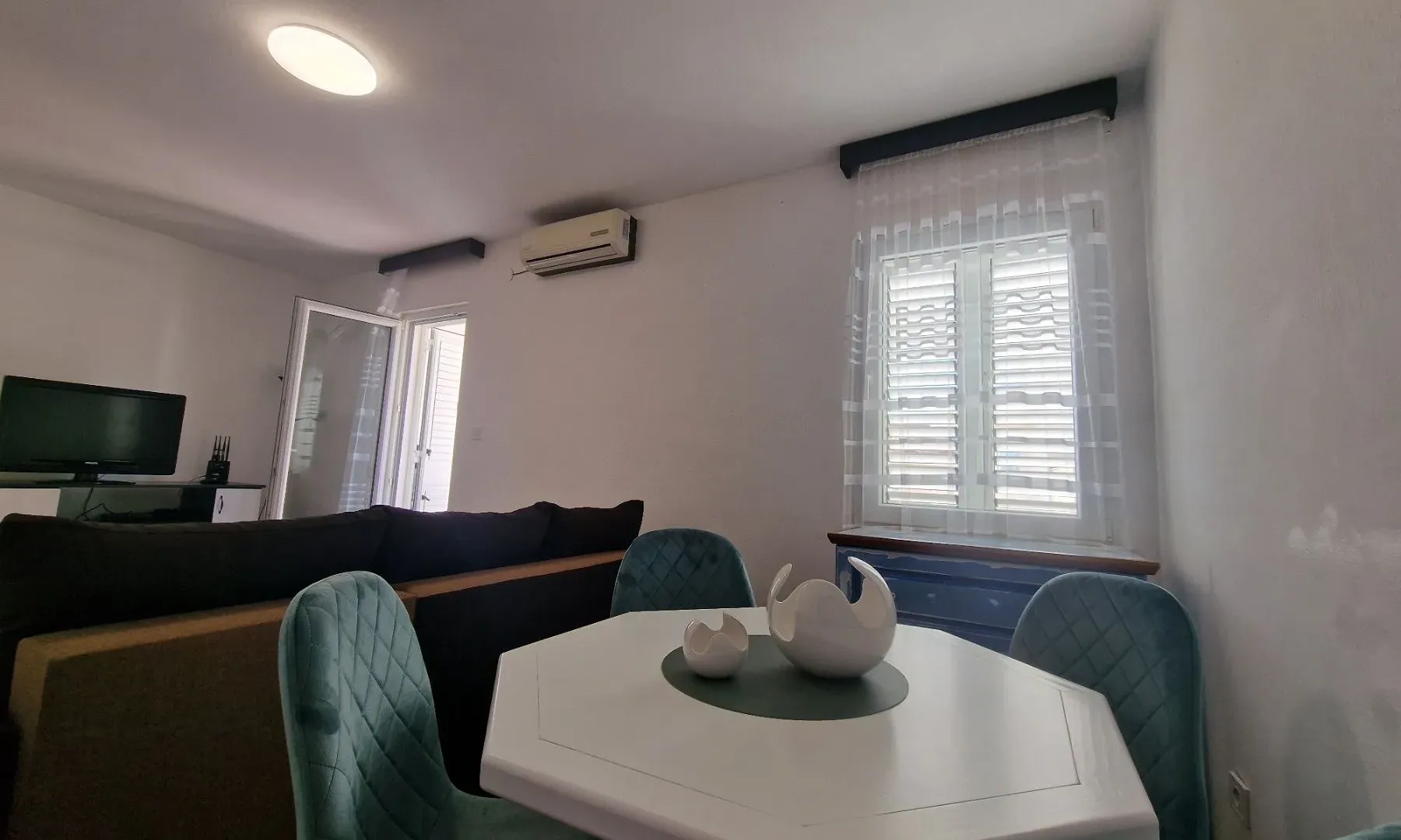 Sale, two bedroom apartment, 56m², Bečići, Budva