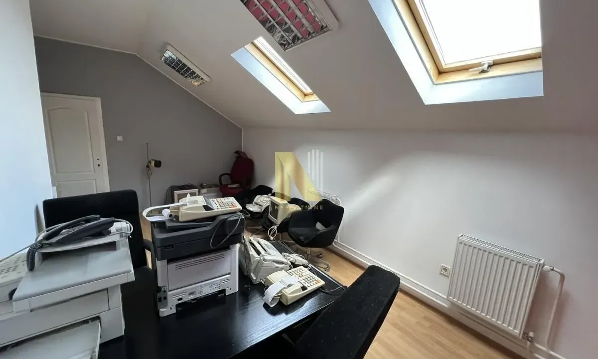 Izdavanje, poslovni prostor, 24m², Klisa, Novi Sad Sve Podlokacije