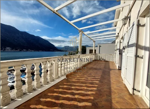Rent, three bedroom apartment, 130m², Dobrota, Kotor