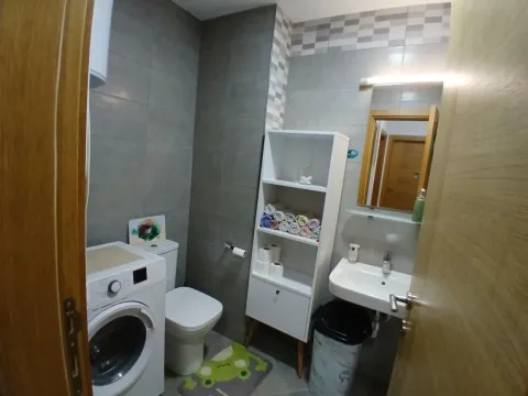 Daily-rent, one bedroom apartment, 49m², Kava, Tivat - image 6