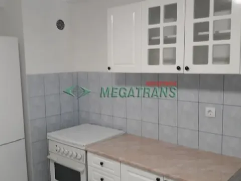 Izdavanje, trosoban stan, 100m², Centar, Novi Sad - image 11