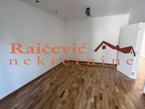 Prodaja, dvosoban stan, 45m², Centar, Požarevac - image 7