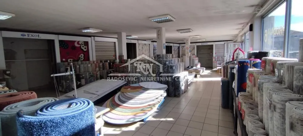 Izdavanje, poslovni prostor, 151m², Zemun Sve Podlokacije, Beograd