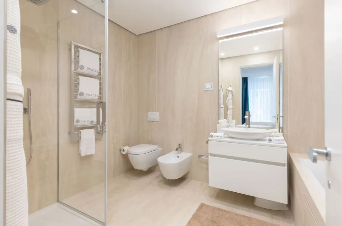 Sale, four bedroom apartment, 457m², Dukley Gardens, Budva