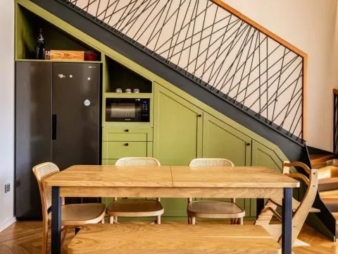 Izdavanje, dvosoban stan, 72m², Centar, Tivat - image 10