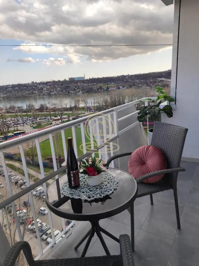 Izdavanje, dvosoban stan, 60m², Liman 2, Novi Sad Sve Podlokacije