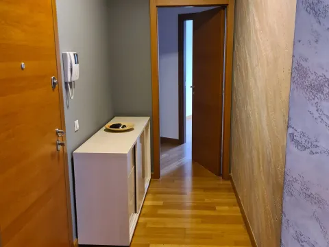 Rent, three bedroom apartment, 82m², Vračar Sve Podlokacije, Beograd - image 8