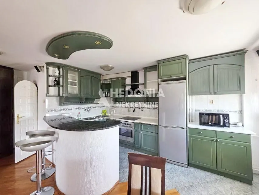 Prodaja, dvosoban stan, 58m², Novi Beograd Blok 28, Novi Beograd Sve Podlokacije