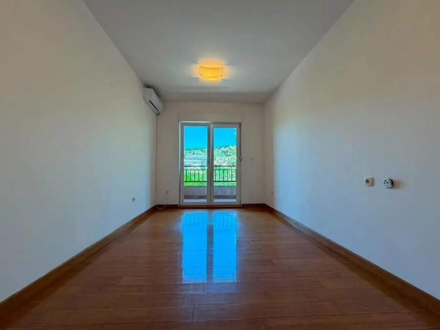Rent, four bedroom apartment, 109m², Zagorič, Podgorica