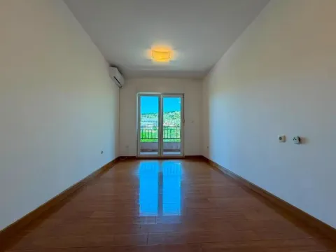 Rent, four bedroom apartment, 109m², Zagorič, Podgorica - image 3