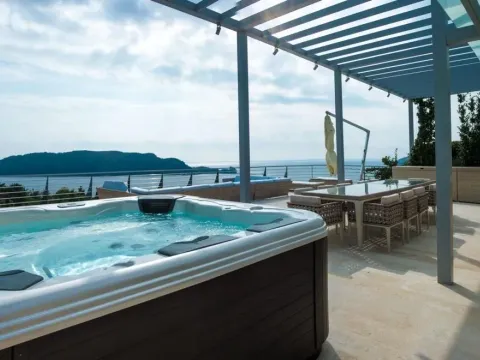 Sale, four bedroom apartment, 562m², Budva, Crna Gora - image 1