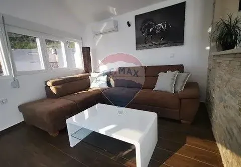 Izdavanje, dvosoban stan, 100m², Budva, Crna Gora - image 6