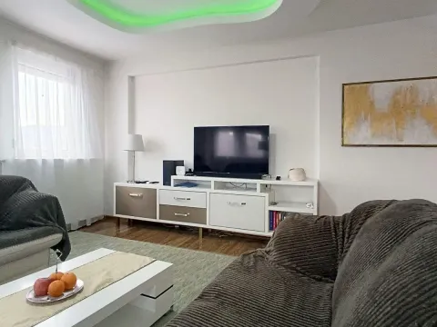 Sale, four bedroom apartment, 111m², Centar, Loznica - image 2