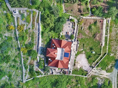 Prodaja, kuća, 392m², Tudorovići, Budva - image 23