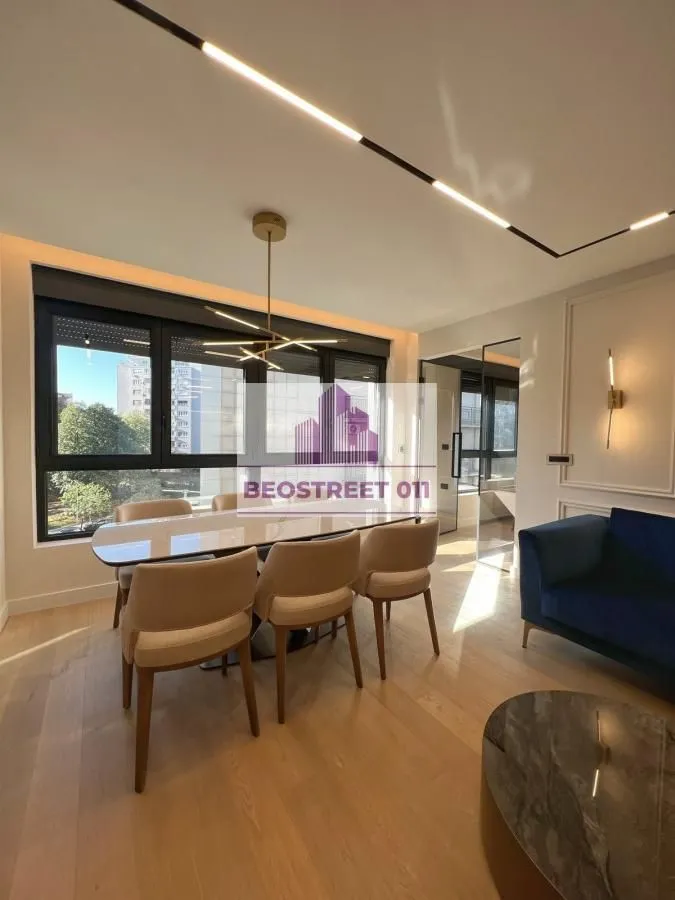 Sale, three bedroom apartment, 93m², Južni Bulevar, Vračar Sve Podlokacije