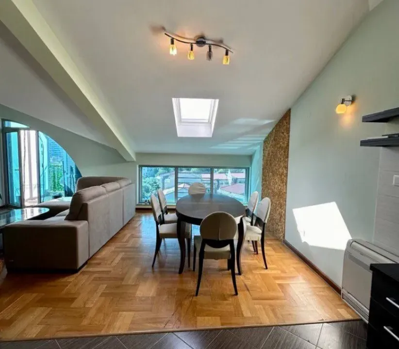 Prodaja, trosoban stan, 126m², Centar, Budva