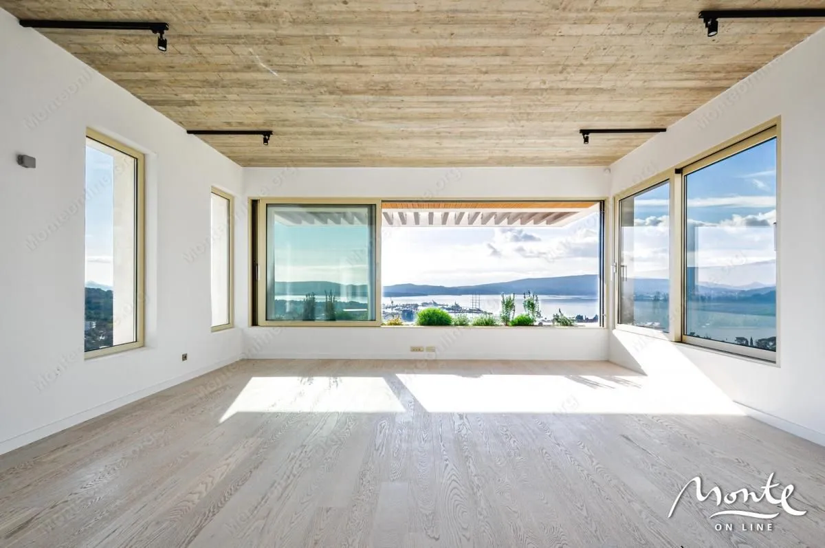 Prodaja, kuća, 791m², Donja Lastva, Tivat