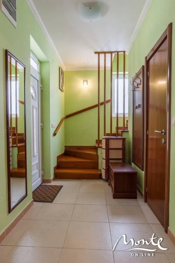 Prodaja, kuća, 180m², Morinj, Kotor