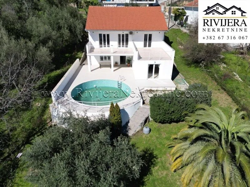 Prodaja, kuća, 212m², Đenovići, Herceg Novi