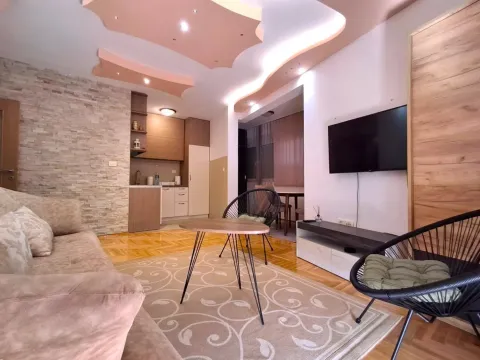 Izdavanje, stan, 45m², Ljubović, Podgorica